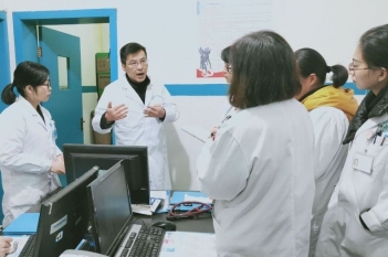 科主任刘灏基层医院指导