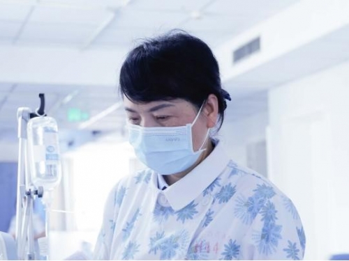 白衣天使 爱满人间③ | 呼吸与危重症医学科护士孟长秀：30余载护理情，无悔青春仁爱铭