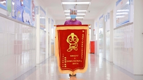 不信光 信 “莫老师”！有趣的灵魂藏着治愈力