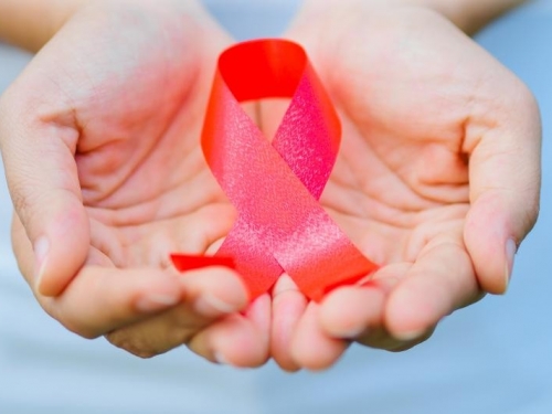 多科室联动开展防艾宣传 精准科普守护群众健康